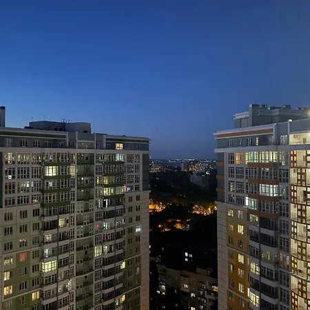 Apartment стильные с прекрасным видом на море и Four Seasons Odesa